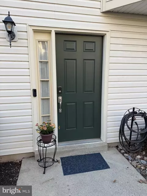 Entry Way - 221 Braxton Way #221, Edgewater, MD 21037 photo 1 of 2