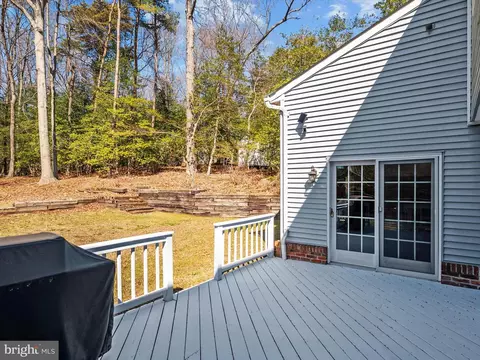 Exterior - 8238 Silver Run Ct, Pasadena, MD 21122 photo 5 of 16