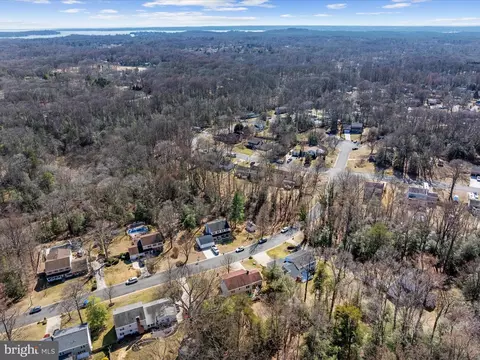 View/Area - 8238 Silver Run Ct, Pasadena, MD 21122 photo 7 of 12