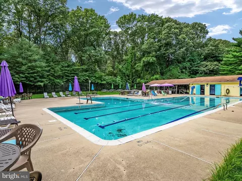 Exterior - 8238 Silver Run Ct, Pasadena, MD 21122 photo 14 of 16