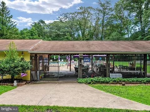 Exterior - 8238 Silver Run Ct, Pasadena, MD 21122 photo 15 of 16