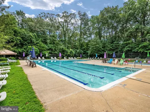 Exterior - 8238 Silver Run Ct, Pasadena, MD 21122 photo 13 of 16