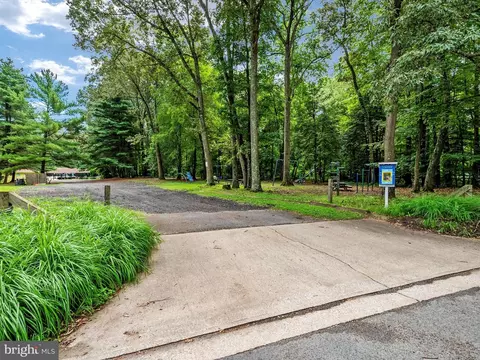 Exterior - 8238 Silver Run Ct, Pasadena, MD 21122 photo 16 of 16