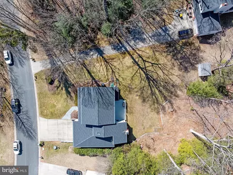 View/Area - 8238 Silver Run Ct, Pasadena, MD 21122 photo 9 of 12