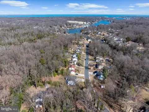 View/Area - 8238 Silver Run Ct, Pasadena, MD 21122 photo 3 of 12