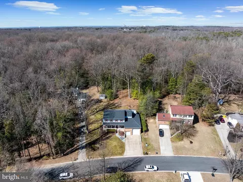 View/Area - 8238 Silver Run Ct, Pasadena, MD 21122 photo 10 of 12