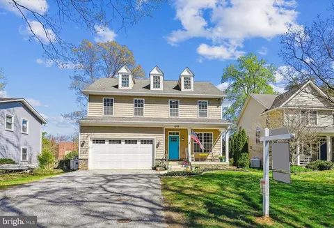 1243 Pine Hill Dr, Annapolis, MD 21409