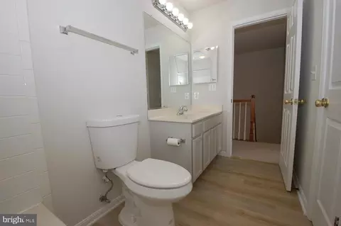 Bath - 2652 Streamview Dr, Odenton, MD 21113 photo 13 of 13
