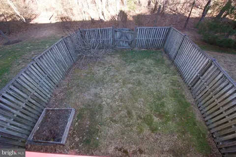 Exterior - 2652 Streamview Dr, Odenton, MD 21113 photo 7 of 8