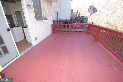 Exterior - 2652 Streamview Dr, Odenton, MD 21113 photo 3 of 8