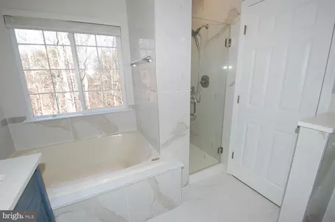 Bath - 2652 Streamview Dr, Odenton, MD 21113 photo 9 of 13