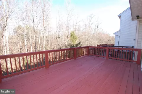 Exterior - 2652 Streamview Dr, Odenton, MD 21113 photo 4 of 8