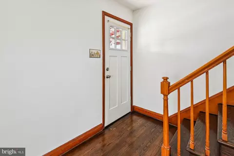 Entry Way - 8481 Greenway Rd, Pasadena, MD 21122 photo 1 of 9
