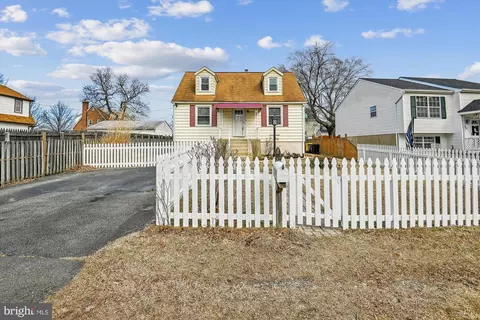 Exterior - 8481 Greenway Rd, Pasadena, MD 21122 photo 3 of 12