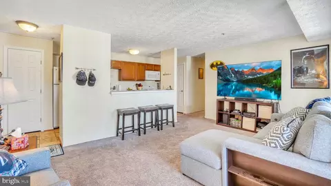 833 Deering Rd #8E, Pasadena, MD 21122 photo 15