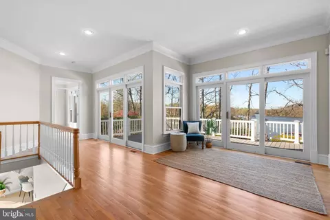 Entry Way - 196 Southdown Rd, Edgewater, MD 21037 photo 2 of 4