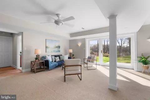 Living - 196 Southdown Rd, Edgewater, MD 21037 photo 8 of 9