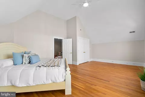 Bedroom - 196 Southdown Rd, Edgewater, MD 21037 photo 7 of 9