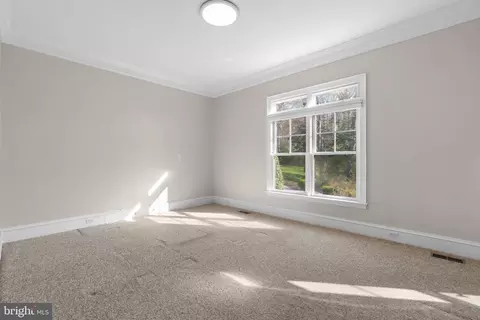 Bedroom - 196 Southdown Rd, Edgewater, MD 21037 photo 4 of 9