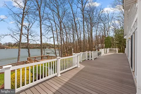 Exterior - 196 Southdown Rd, Edgewater, MD 21037 photo 6 of 10
