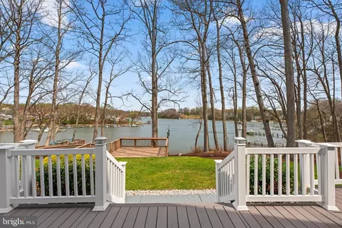 Exterior - 196 Southdown Rd, Edgewater, MD 21037 photo 4 of 10