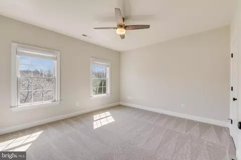 Bedroom - 8938 Sahalee Ct, Pasadena, MD 21122 photo 5 of 5