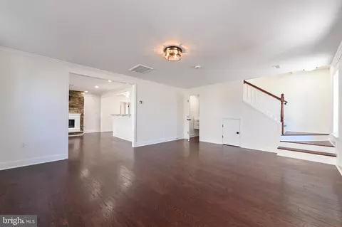 Living - 1637 Fairhill Dr, Edgewater, MD 21037 photo 6 of 7