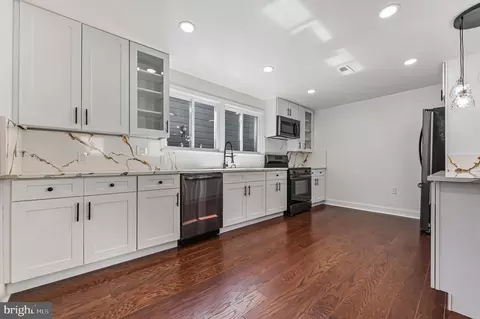 Kitchen - 1637 Fairhill Dr, Edgewater, MD 21037 photo 1 of 3