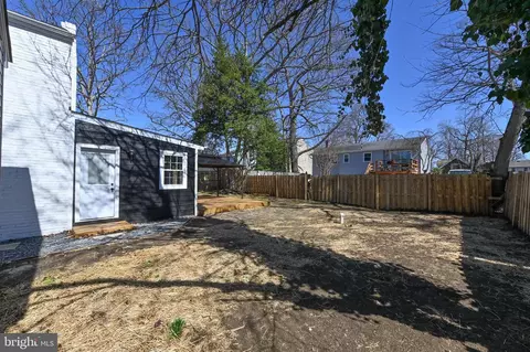 Exterior - 1637 Fairhill Dr, Edgewater, MD 21037 photo 5 of 6