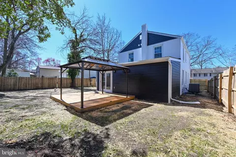 Exterior - 1637 Fairhill Dr, Edgewater, MD 21037 photo 3 of 6