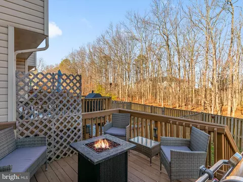 Exterior - 700 Pine Drift Dr, Odenton, MD 21113 photo 1 of 4