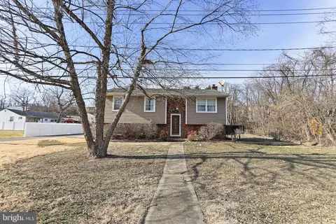 702 Cedar Ave, Glen Burnie, MD 21061