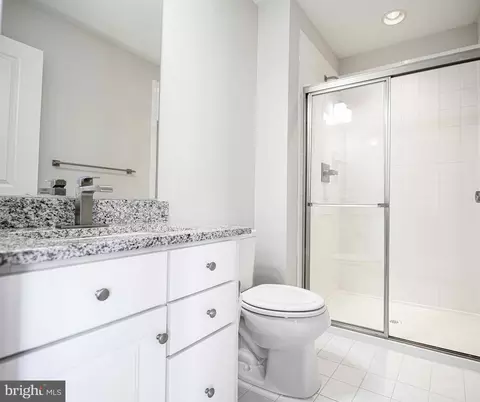 Bath - 2934 Middleham Ct, Hanover, MD 21076 photo 5 of 5