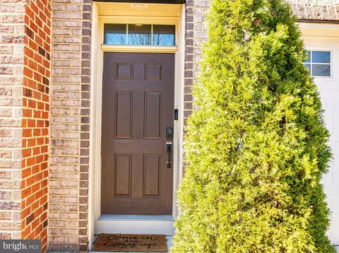 Entry Way - 2934 Middleham Ct, Hanover, MD 21076 photo 1 of 3