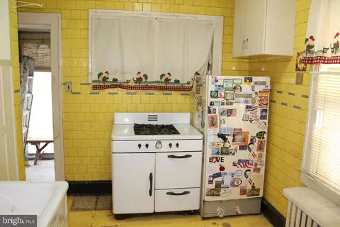 Kitchen - 229 Doris Ave, Baltimore, MD 21225 photo 2 of 2