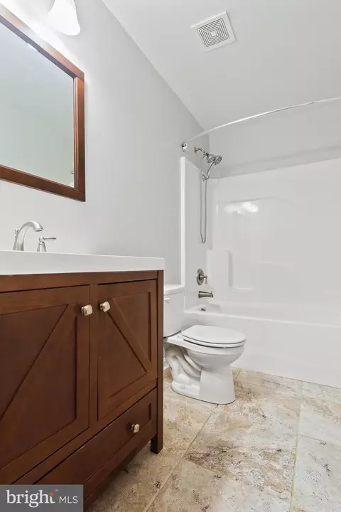 Bath - 617 W Cedar Hill Rd, Brooklyn, MD 21225 photo 5 of 5