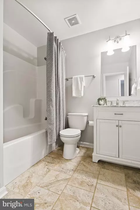 Bath - 617 W Cedar Hill Rd, Brooklyn, MD 21225 photo 4 of 5