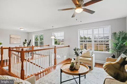 Entry Way - 617 W Cedar Hill Rd, Brooklyn, MD 21225 photo 1 of 3