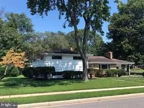 516 White Oak Dr, Severna Park, MD 21146