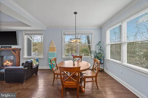 Dining - 963 Phillips Dr, Arnold, MD 21012 photo 2 of 2