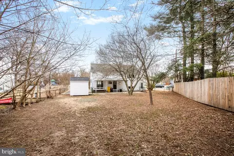 127 Sandy Beach Dr, Pasadena, MD 21122 photo 23