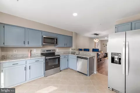 Kitchen - 1024 Murdoch Ct, Crofton, MD 21114 photo 2 of 3