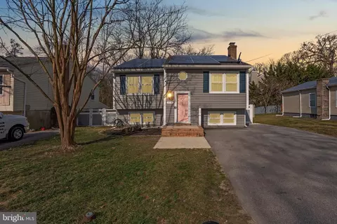 7778 W Shore Rd, Pasadena, MD 21122