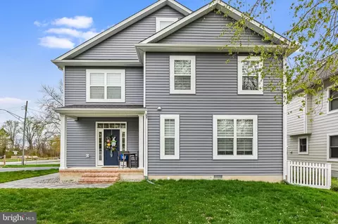 1400 Rehling Dr, Edgewater, MD 21037