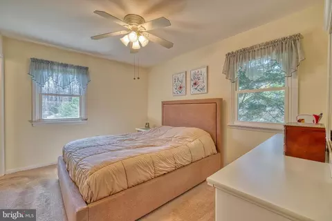 Bedroom - 1613 Colony Rd, Pasadena, MD 21122 photo 3 of 6
