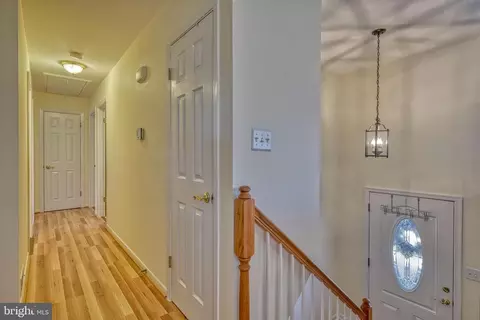 Entry Way - 1613 Colony Rd, Pasadena, MD 21122 photo 1 of 2