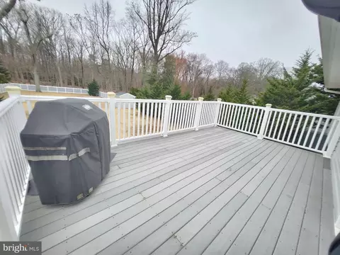 Exterior - 1613 Colony Rd, Pasadena, MD 21122 photo 4 of 4