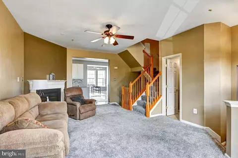 7542 E Plateau Dr, Hanover, MD 21076 photo 3
