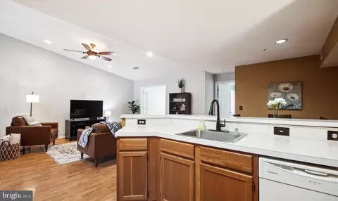 60 K Sandstone Ct, Annapolis, MD 21403 photo 8