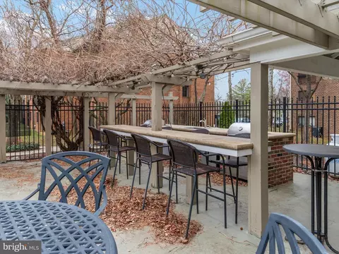 Exterior - 1227 E Gemini Dr #1227-E, Annapolis, MD 21403 photo 6 of 7
